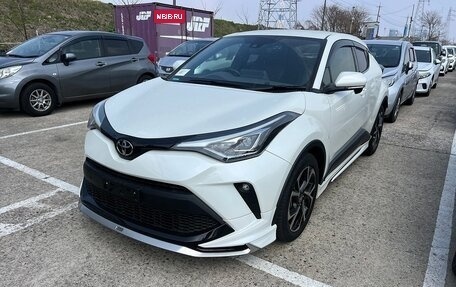 Toyota C-HR I рестайлинг, 2020 год, 2 350 000 рублей, 2 фотография
