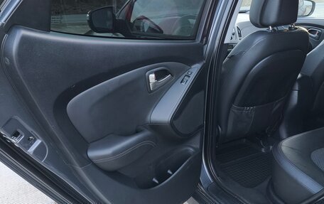 Hyundai ix35 I рестайлинг, 2010 год, 1 500 000 рублей, 9 фотография
