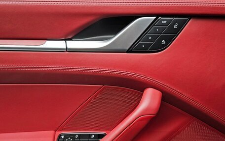 Porsche 911, 2023 год, 16 300 000 рублей, 35 фотография