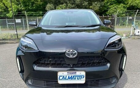 Toyota Yaris Cross, 2022 год, 1 590 002 рублей, 2 фотография