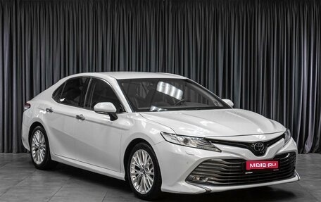 Toyota Camry, 2018 год, 2 675 000 рублей, 1 фотография