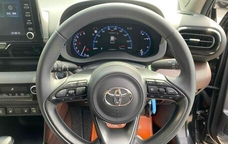 Toyota Yaris Cross, 2022 год, 1 590 002 рублей, 9 фотография