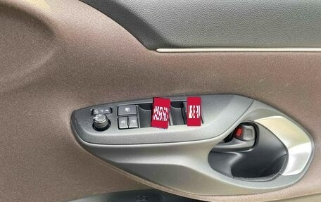 Toyota Yaris Cross, 2022 год, 1 590 002 рублей, 14 фотография