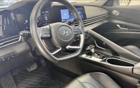 Hyundai Elantra, 2022 год, 1 570 000 рублей, 5 фотография
