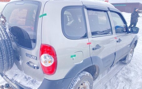 Chevrolet Niva I рестайлинг, 2015 год, 475 000 рублей, 3 фотография