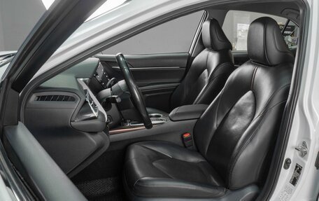 Toyota Camry, 2018 год, 2 675 000 рублей, 10 фотография