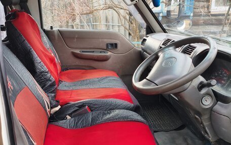 Mazda Bongo IV, 2001 год, 300 000 рублей, 1 фотография