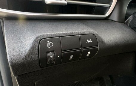 Hyundai Elantra, 2022 год, 1 620 000 рублей, 8 фотография