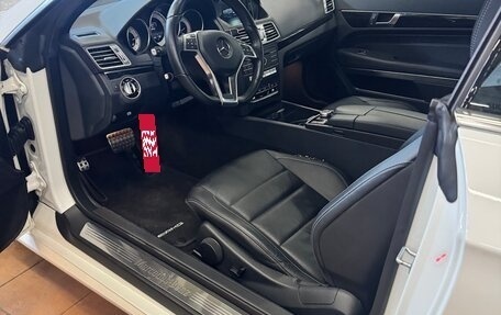Mercedes-Benz E-Класс, 2016 год, 3 300 000 рублей, 3 фотография