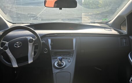 Toyota Prius, 2010 год, 1 100 000 рублей, 5 фотография
