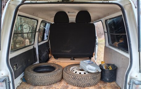Mazda Bongo IV, 2001 год, 300 000 рублей, 7 фотография