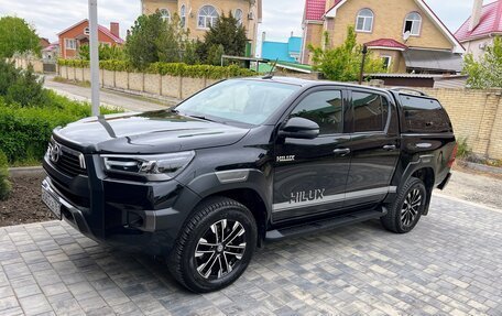 Toyota Hilux VIII, 2021 год, 5 390 000 рублей, 3 фотография