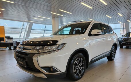 Mitsubishi Outlander III рестайлинг 3, 2018 год, 1 849 000 рублей, 1 фотография