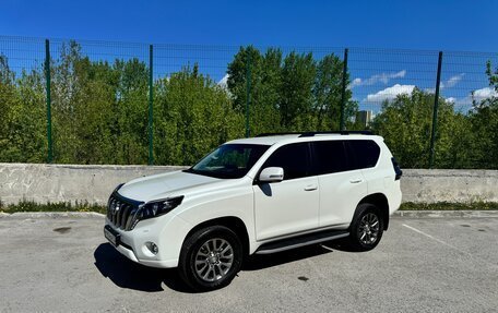 Toyota Land Cruiser Prado 150 рестайлинг 2, 2016 год, 3 800 000 рублей, 1 фотография