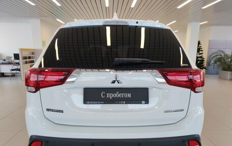 Mitsubishi Outlander III рестайлинг 3, 2018 год, 1 849 000 рублей, 4 фотография