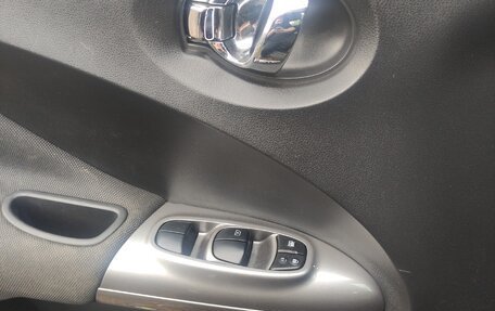 Nissan Juke II, 2011 год, 750 000 рублей, 3 фотография