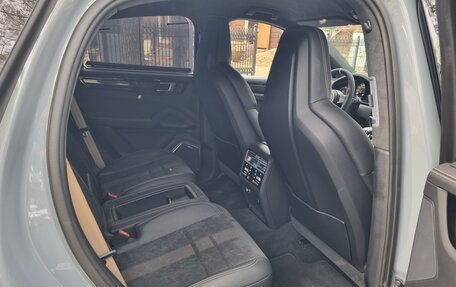Porsche Cayenne III, 2022 год, 21 700 000 рублей, 28 фотография