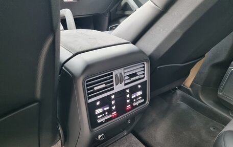 Porsche Cayenne III, 2022 год, 21 700 000 рублей, 26 фотография