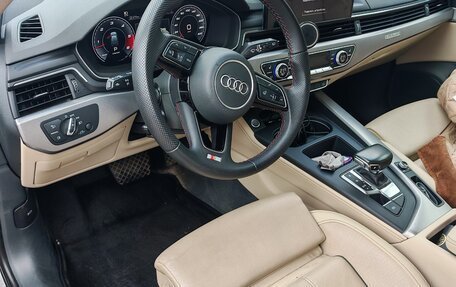 Audi A4, 2019 год, 3 990 000 рублей, 13 фотография