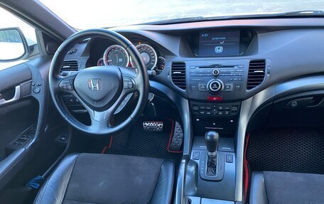 Honda Accord VIII рестайлинг, 2011 год, 1 450 000 рублей, 19 фотография