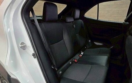 Toyota Yaris Cross, 2022 год, 1 520 000 рублей, 17 фотография