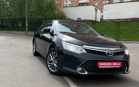 Toyota Camry, 2016 год, 2 300 000 рублей, 2 фотография