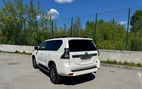 Toyota Land Cruiser Prado 150 рестайлинг 2, 2016 год, 3 800 000 рублей, 5 фотография