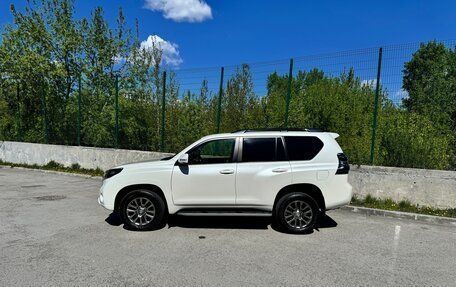 Toyota Land Cruiser Prado 150 рестайлинг 2, 2016 год, 3 800 000 рублей, 2 фотография