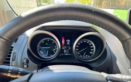 Toyota Land Cruiser Prado 150 рестайлинг 2, 2016 год, 3 800 000 рублей, 11 фотография