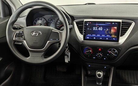 Hyundai Solaris II рестайлинг, 2021 год, 1 570 000 рублей, 11 фотография
