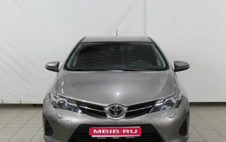 Toyota Auris II, 2013 год, 1 399 000 рублей, 2 фотография