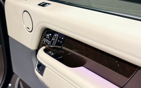 Land Rover Range Rover IV рестайлинг, 2020 год, 7 700 000 рублей, 14 фотография