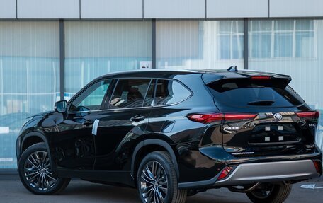 Toyota Highlander, 2026 год, 4 990 000 рублей, 4 фотография