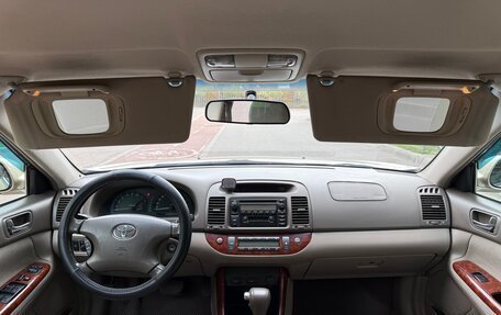 Toyota Camry V40, 2003 год, 650 000 рублей, 10 фотография
