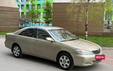 Toyota Camry V40, 2003 год, 650 000 рублей, 2 фотография