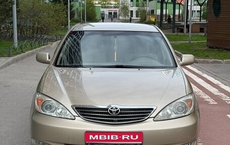 Toyota Camry V40, 2003 год, 650 000 рублей, 3 фотография
