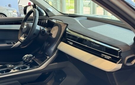 Geely Atlas, 2025 год, 3 970 990 рублей, 22 фотография