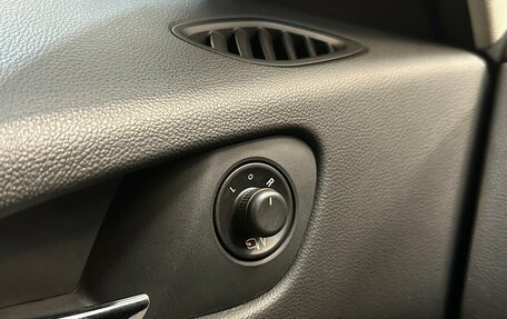 Opel Zafira C рестайлинг, 2016 год, 1 350 000 рублей, 11 фотография
