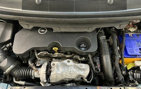 Opel Zafira C рестайлинг, 2016 год, 1 350 000 рублей, 17 фотография