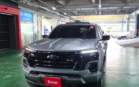 Chevrolet Colorado, 2024 год, 6 000 000 рублей, 3 фотография