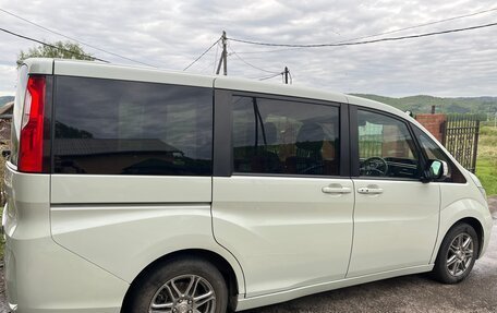 Honda Stepwgn IV, 2016 год, 1 390 000 рублей, 6 фотография
