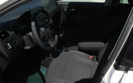 Volkswagen Polo VI (EU Market), 2012 год, 855 000 рублей, 14 фотография