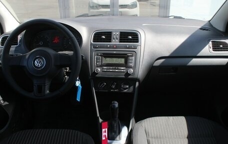 Volkswagen Polo VI (EU Market), 2012 год, 855 000 рублей, 16 фотография