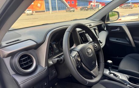 Toyota RAV4, 2016 год, 2 150 000 рублей, 12 фотография