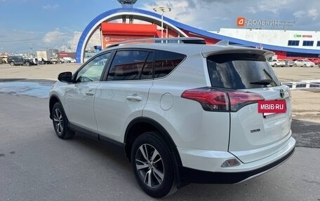 Toyota RAV4, 2016 год, 2 150 000 рублей, 6 фотография