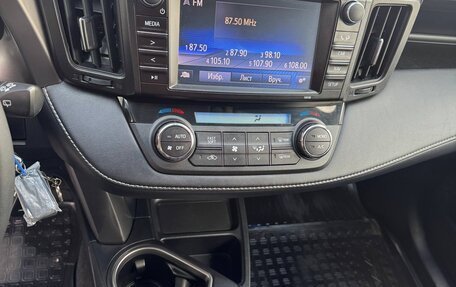 Toyota RAV4, 2016 год, 2 150 000 рублей, 14 фотография