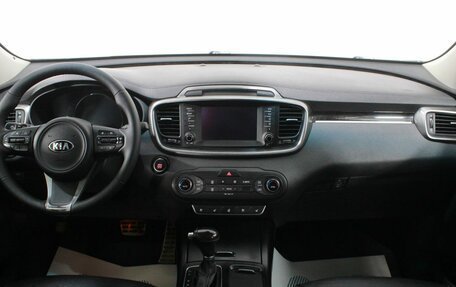 KIA Sorento II рестайлинг, 2016 год, 2 215 000 рублей, 13 фотография