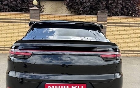 Porsche Cayenne III, 2022 год, 18 800 000 рублей, 3 фотография