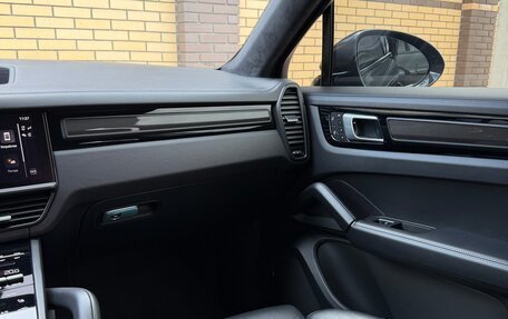 Porsche Cayenne III, 2022 год, 18 800 000 рублей, 12 фотография