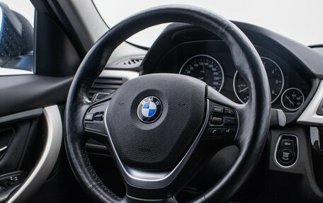 BMW 3 серия, 2017 год, 2 378 000 рублей, 15 фотография